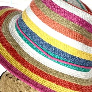 Jaclyn Smith beautiful Beach Hat